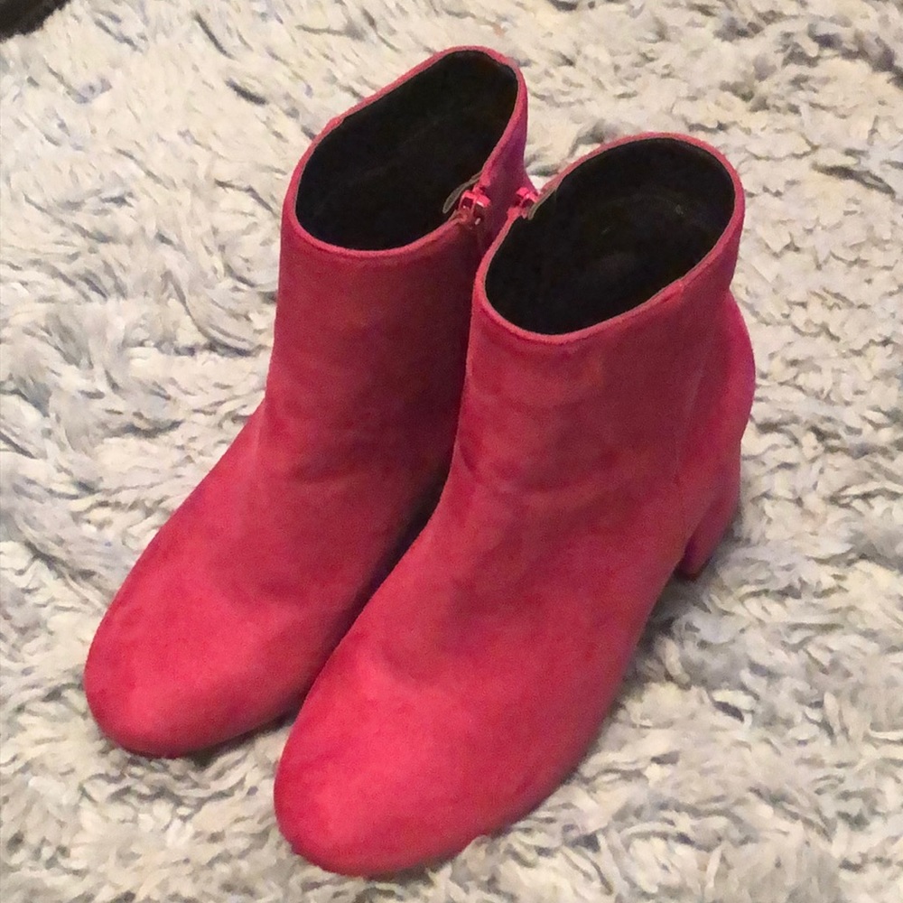 White Fit New Look pink boots